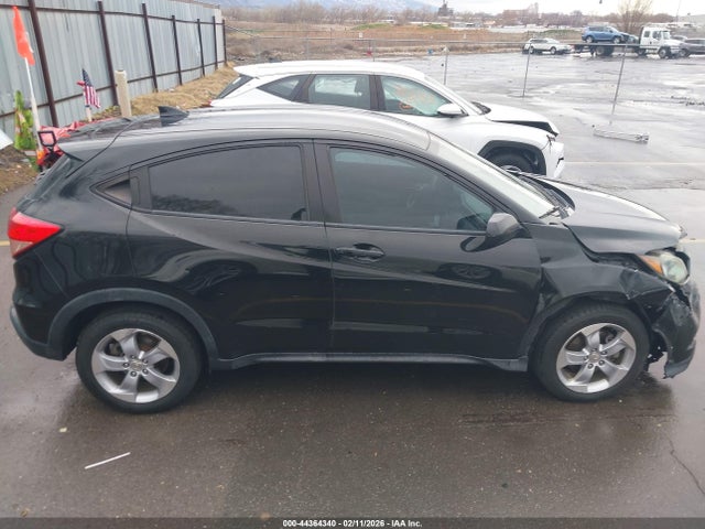 3CZRU5H33GM746256 Honda HR-V LX