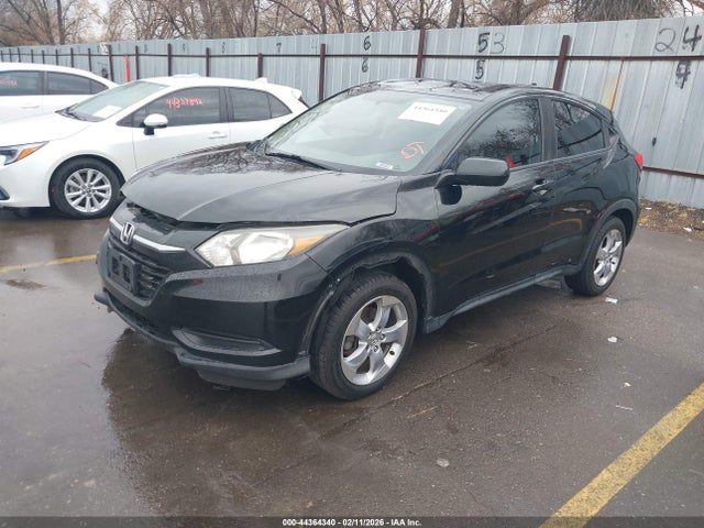 3CZRU5H33GM746256 Honda HR-V LX