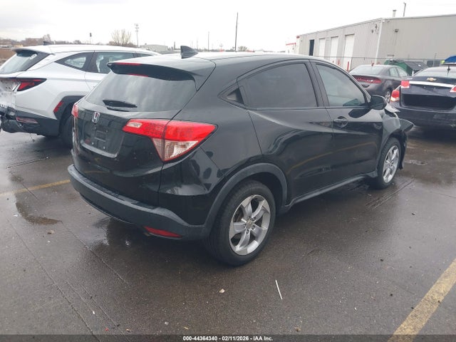3CZRU5H33GM746256 Honda HR-V LX