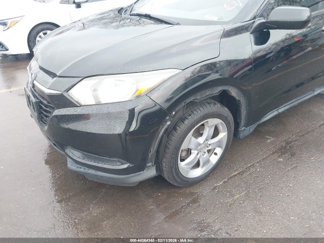 3CZRU5H33GM746256 Honda HR-V LX
