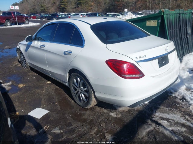 2015 Mercedes-benz C 300 4matic მანქანა იყიდება აუქციონზე, vin: 55SWF4KB3FU072740, აუქციონის ნომერი: 44364342