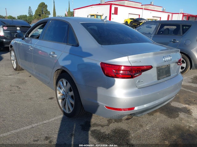 2017 AUDI A4 WAUGNAF41HN003047 Photo 2