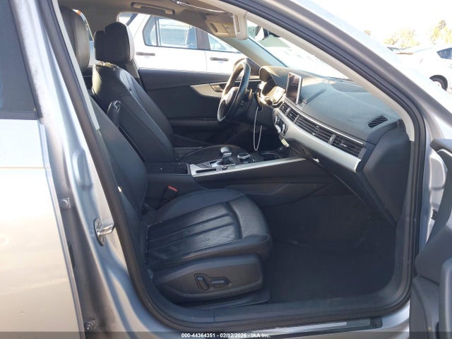 2017 AUDI A4 WAUGNAF41HN003047 Photo 4