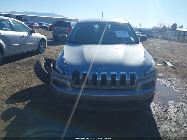 1C4PJLABXEW155043 Jeep Cherokee Sport