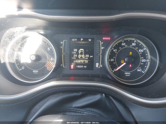 1C4PJLABXEW155043 Jeep Cherokee Sport