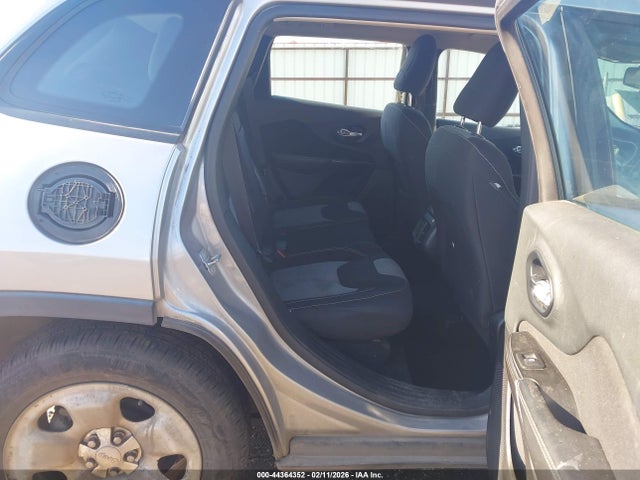 1C4PJLABXEW155043 Jeep Cherokee Sport