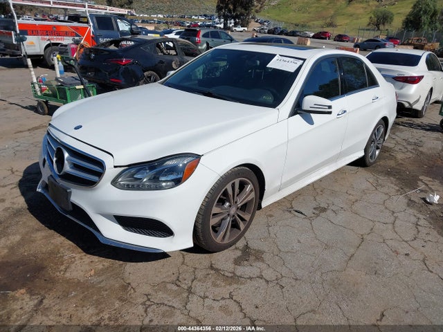 Mercedes-Benz E 350 2015 WDDHF5KB8FB104011 Image 2