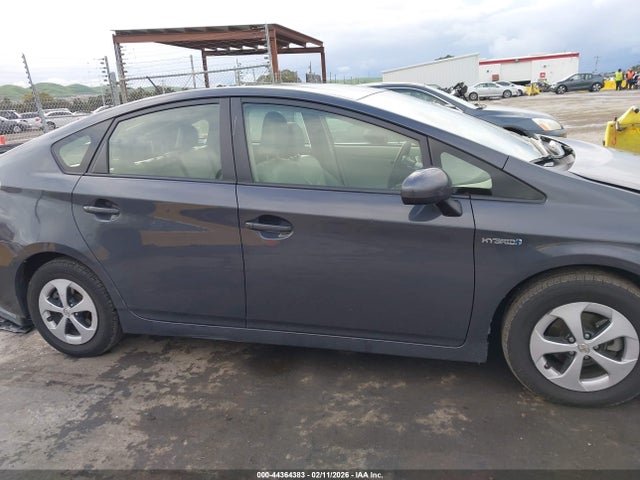 JTDKN3DU9F0454149 Toyota Prius Four