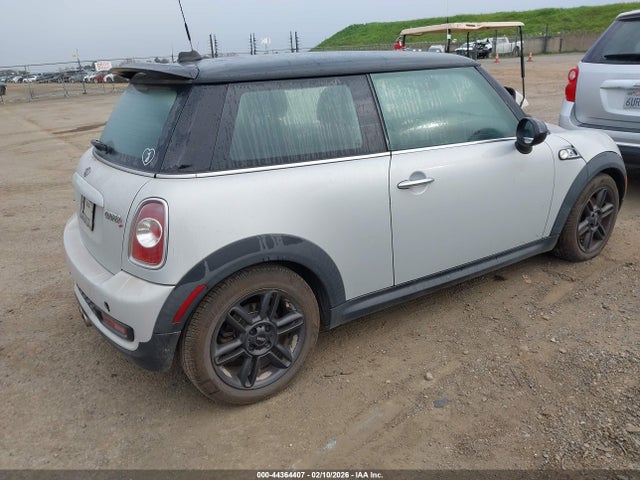 2012 MINI COOPER S WMWSV3C51CTY16833 Photo 3