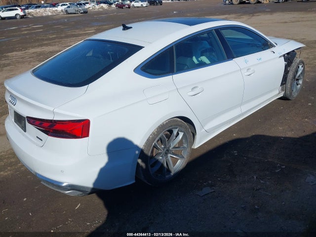 2024 AUDI A5 SPORTBACK WAUDACF54RA117443 Photo 3