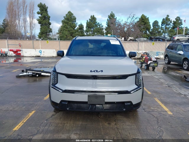 5XYADFS54TG013885 KIA Ev9 Land