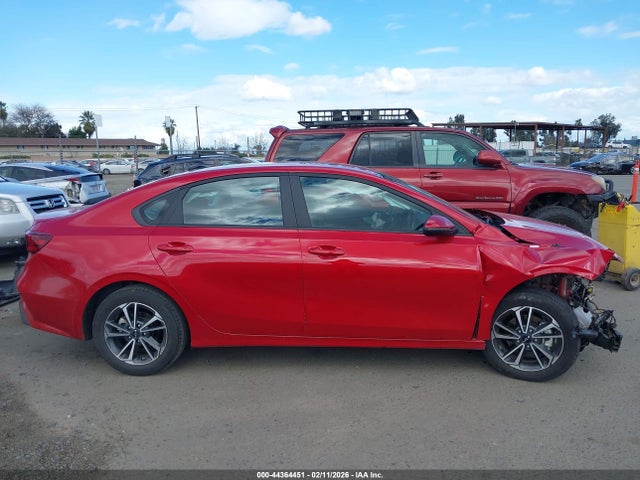 3KPF24AD4PE543818 KIA Forte Lxs