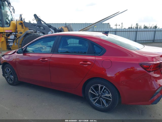 3KPF24AD4PE543818 KIA Forte Lxs