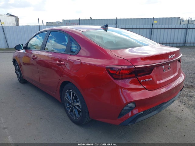 3KPF24AD4PE543818 KIA Forte Lxs