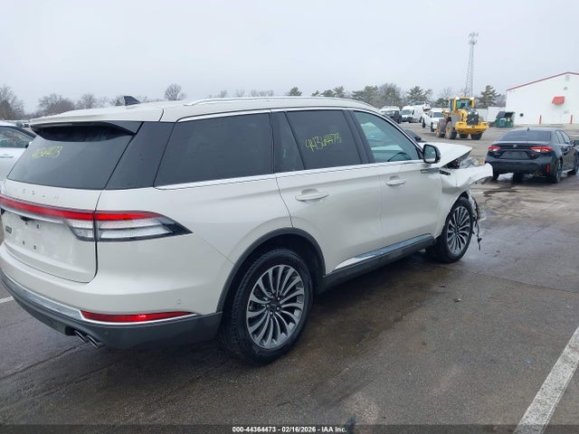 2023 LINCOLN AVIATOR 5LM5J7XC2PGL28168 Photo 3