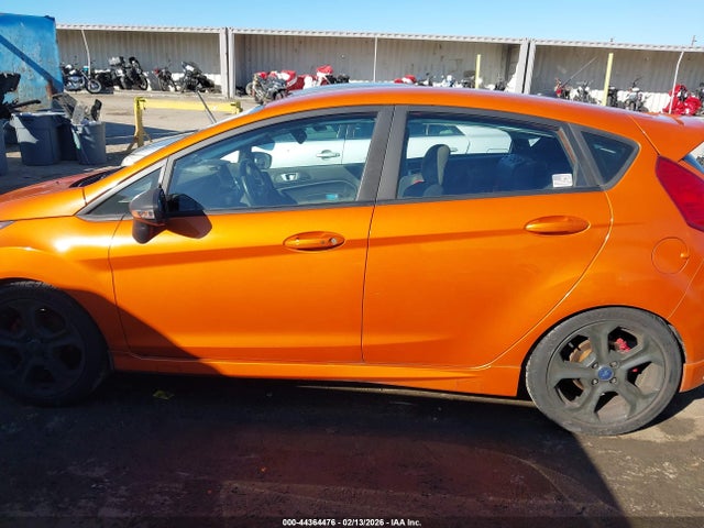 Ford FIESTA ST 2018 3FADP4GX2JM113993 Image 14