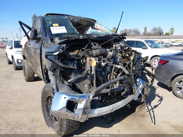 5TFAY5F12KX858218 Toyota Tundra 1794 5.7l V8