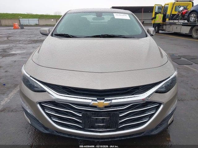 1G1ZD5ST5NF134838 Chevrolet Malibu Fwd Lt