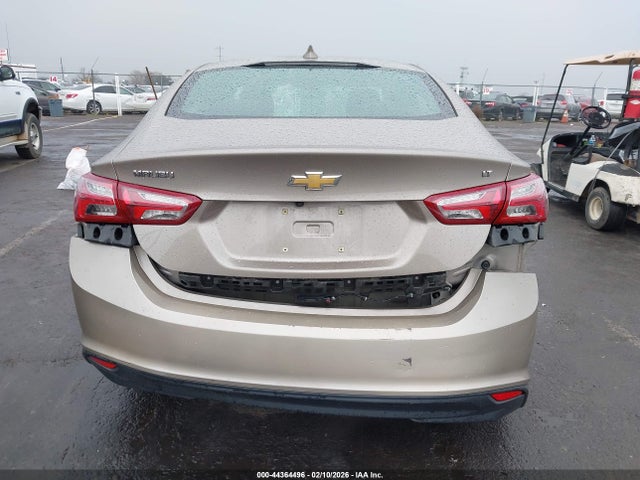 1G1ZD5ST5NF134838 Chevrolet Malibu Fwd Lt
