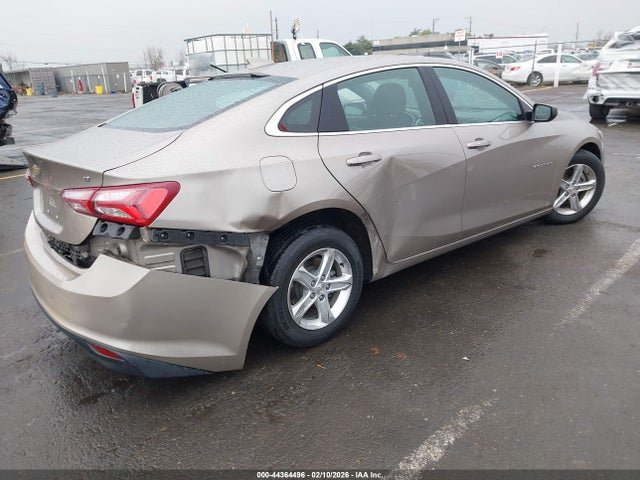 1G1ZD5ST5NF134838 Chevrolet Malibu Fwd Lt