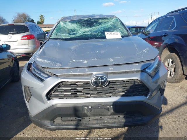 2T3H1RFV7PW257802 Toyota RAV4 LE