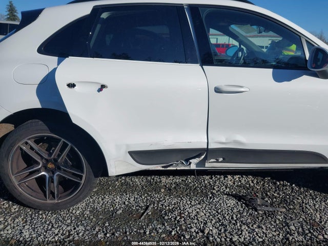 2021 PORSCHE MACAN WP1AA2A55MLB08222 Photo 5