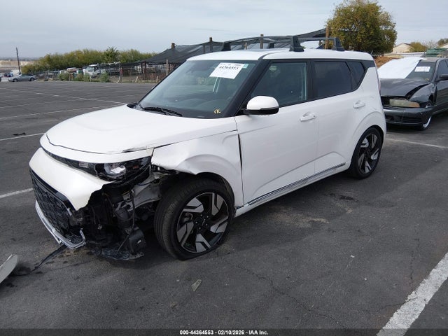KNDJ53AU1P7854554 KIA Soul Gt-line