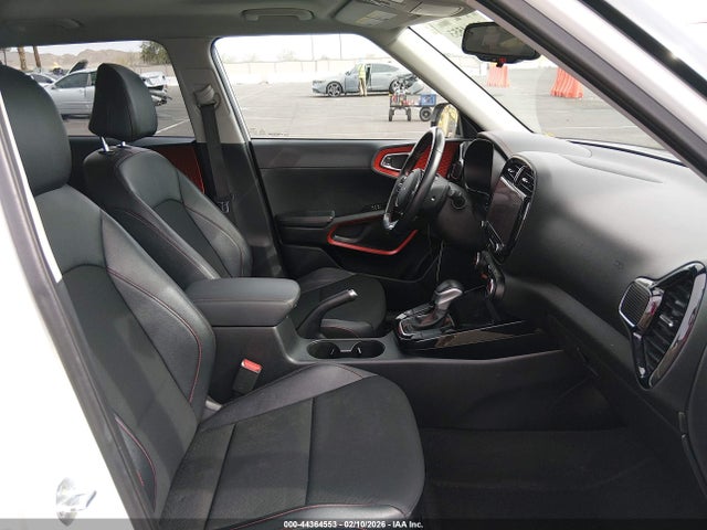 KNDJ53AU1P7854554 KIA Soul Gt-line