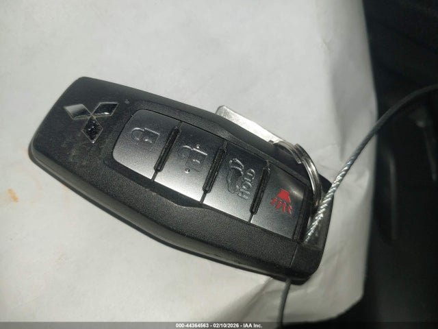 2022 MITSUBISHI OUTLANDER JA4J4UA80NZ046218 Photo 10