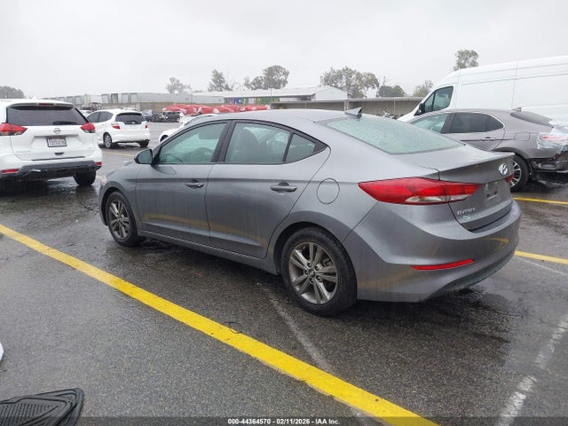 5NPD84LF9JH307575 Hyundai ELANTRA SEL