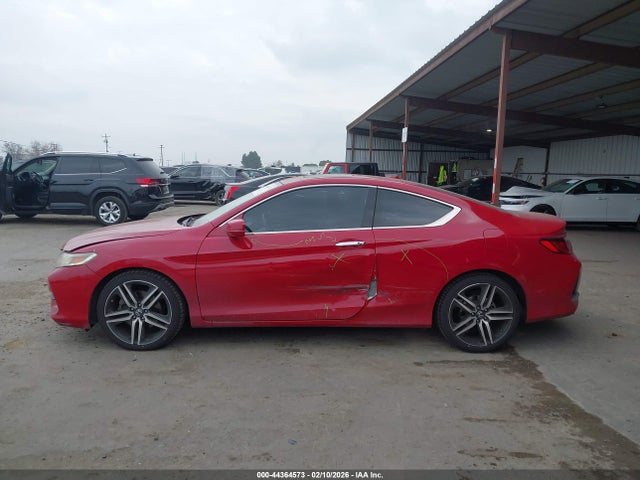 Honda Accord Touring 2016 1HGCT2B06GA006453 Image 14