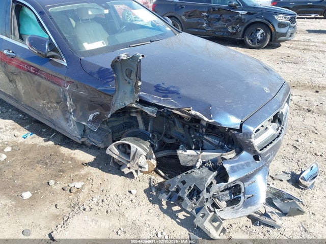 Продажа на аукционе авто 2018 Mercedes-benz E 300, vin: WDDZF4JB5JA332305, номер лота: 44364631