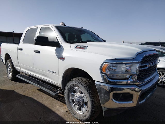 3C6UR5CJ1NG271989 RAM 2500 Tradesman 4x4 6&#039;4 Box