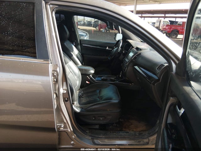 5XYKWDA72EG489707 KIA Sorento Limited V6