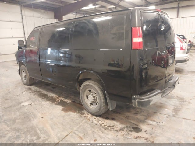 1GCWGAFPXJ1187520 Chevrolet Express 2500 Work Van