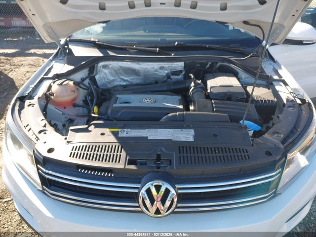 WVGBV7AXXHW504820 Volkswagen Tiguan 2.0t S