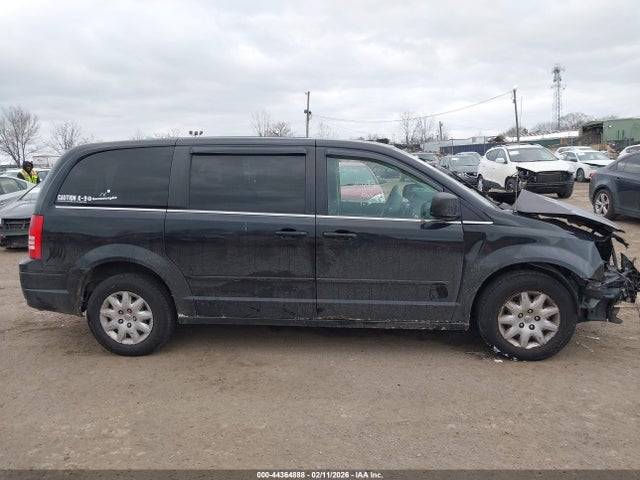 Продаж на аукціоні авто 2009 Chrysler Town & Country Lx, vin: 2A8HR44E39R618141, номер лоту: 44364888