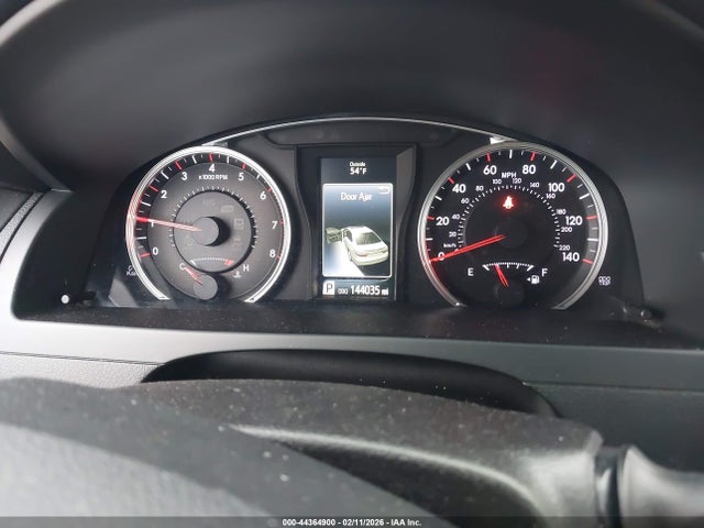 4T1BF1FK4HU753830 Toyota CAMRY SE