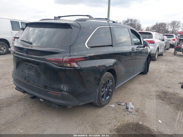 2024 TOYOTA SIENNA 5TDCSKFC9RS146881 Photo 3