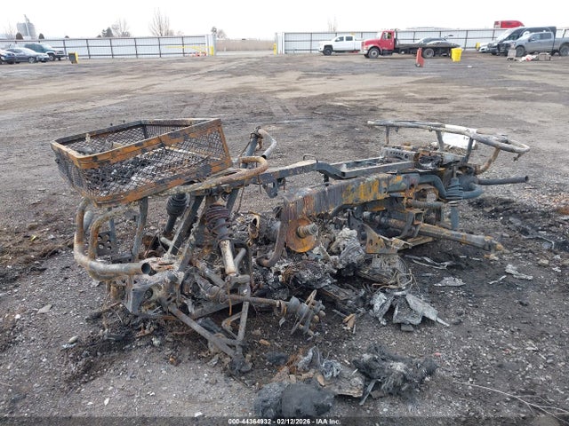 2017 CAN-AM OUTLANDER MAX 3JBLMAT20HJ001635 Photo 1