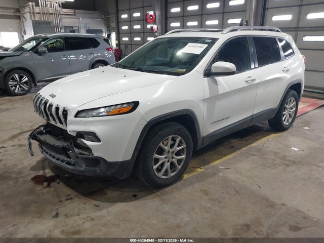 1C4PJMCBXFW696663 Jeep Cherokee Latitude