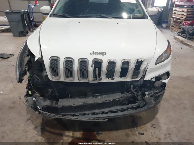 1C4PJMCBXFW696663 Jeep Cherokee Latitude