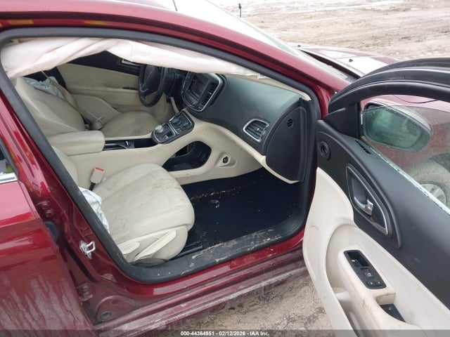 44364951 :رقم المزاد ، 1C3CCCAB2FN609631 vin ، 2015 Chrysler 200 Limited مزاد بيع