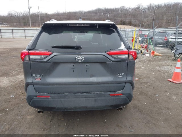 Toyota Rav4 Xle Premium 2021 2T3A1RFV4MC171152 Image 17