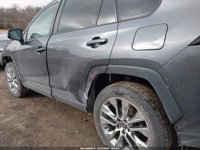 Toyota Rav4 Xle Premium 2021 2T3A1RFV4MC171152 Image 22