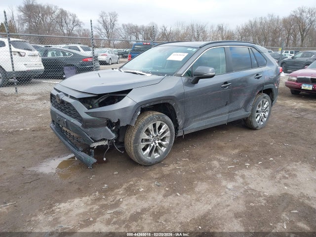 Toyota Rav4 Xle Premium 2021 2T3A1RFV4MC171152 Image 2
