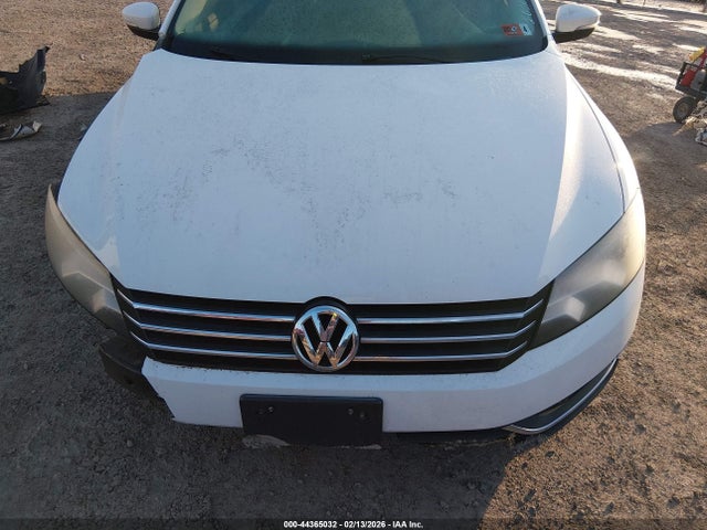 Продажа на аукционе авто 2015 Volkswagen Passat 1.8t Se, vin: 1VWBT7A33FC005182, номер лота: 44365032