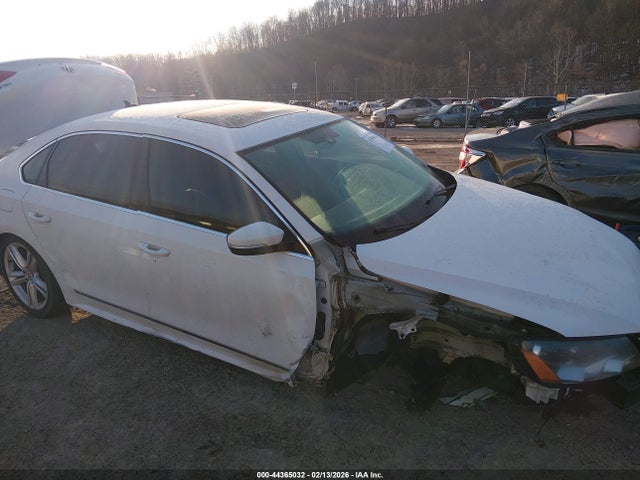 Продажа на аукционе авто 2015 Volkswagen Passat 1.8t Se, vin: 1VWBT7A33FC005182, номер лота: 44365032