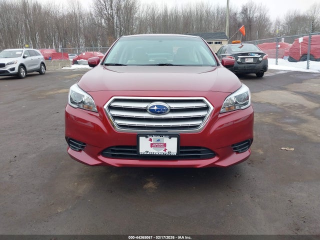 2015 Subaru Legacy 2.5i Premium მანქანა იყიდება აუქციონზე, vin: 4S3BNAC67F3045542, აუქციონის ნომერი: 44365067