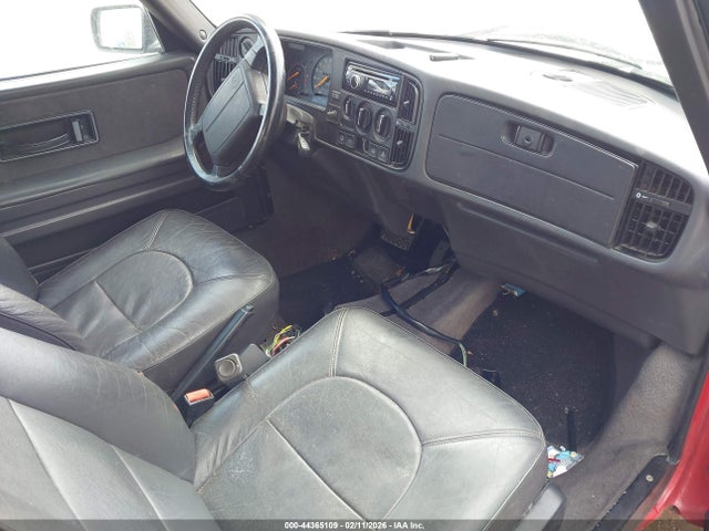 1992 SAAB 900 YS3AK76E3N7010555 Photo 4